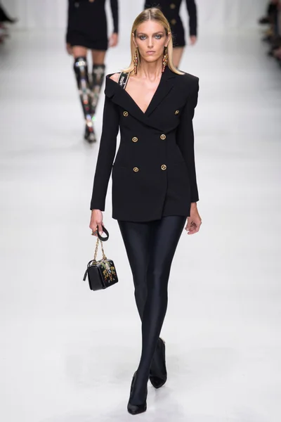 Look 63